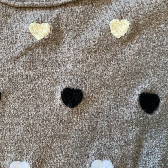 Brown long sleeve shirt with hearts. One size - Picture 3 of 4